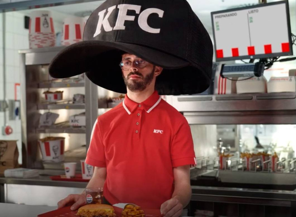 Вы только гляньте на этот креатив! KFC запустил кампанию El Combito, которая строит свое творческое предложение вок.jpg