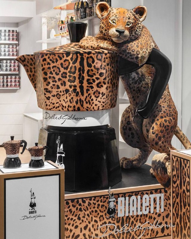 Леопардовая гейзерная кофеварка от Bialetti x Dolce Gabanna Леопардовая гейзерная кофеварка от Bialetti x Dolce Gabanna.jpg