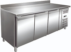 Стол холодильный Yukon GN3200TN в Москве , фото