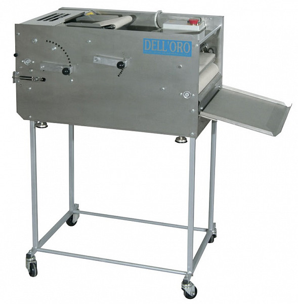 Тестозакаточная машина Dell'Oro F440 фото