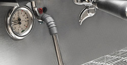 Рожковая кофемашина COFFF LIVE 2 GR A (черная) в Москве , фото 4