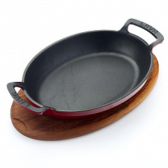 Сковорода для подачи на дерев. подст. Lava (Турция) 19*14 см овальная красная чугун фото